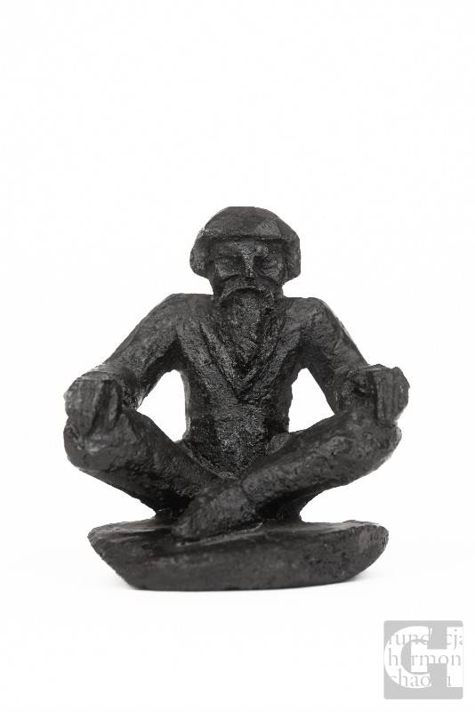 Medytacja, grafit, wys. 8 cm, wyk. Jerzy Soremski, własność prywatna, fot. Maciej Kanik