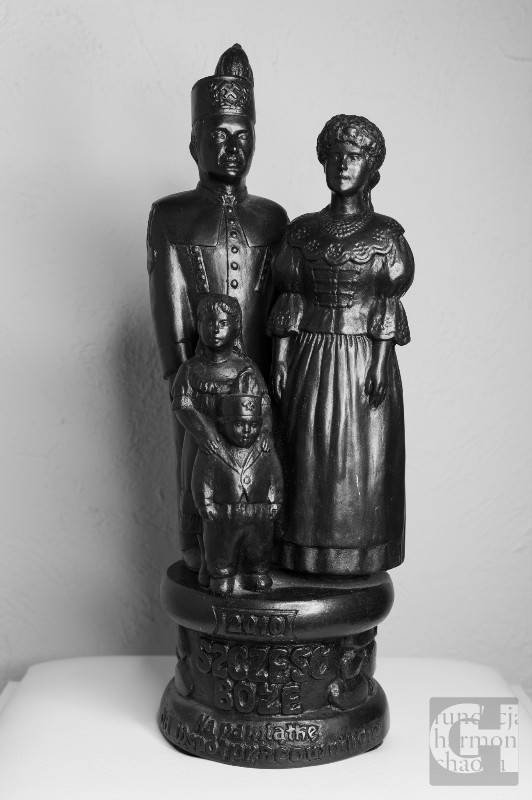 Rodzina górnicza, grafit, wys. 33 cm, wyk. Teresa Makara, własność prywatna, fot. Aneta Czarnocka-Kanik